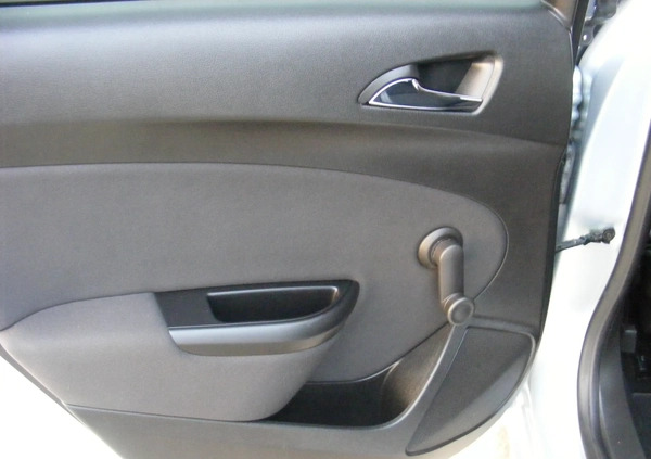 Opel Astra cena 34500 przebieg: 81000, rok produkcji 2014 z Tarnobrzeg małe 596
